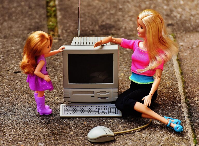 mídia social, mãe, esclarecimento, internet, segurança, polícia, crianças, rede social, social, rede social, multimídia, comunicar, página da internet, tecnologia, computador, comunicação, site, www, mídia, rede, facebook, redes, esclarecer, proteção de menores, pais, proteger, mídia social, mídia social, mídia social, mídia social, mídia social, mídia social, polícia, polícia, mídia